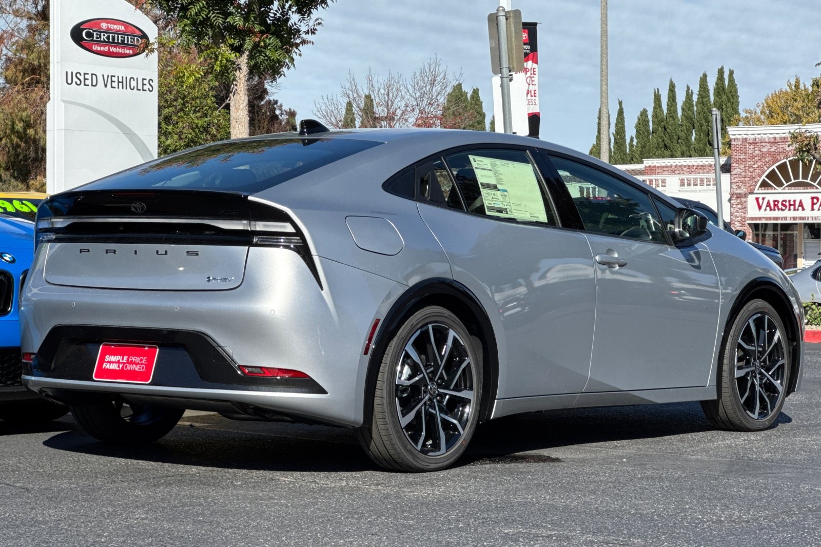 2026 Toyota Prius Plug-in Hybrid XSE photo 3