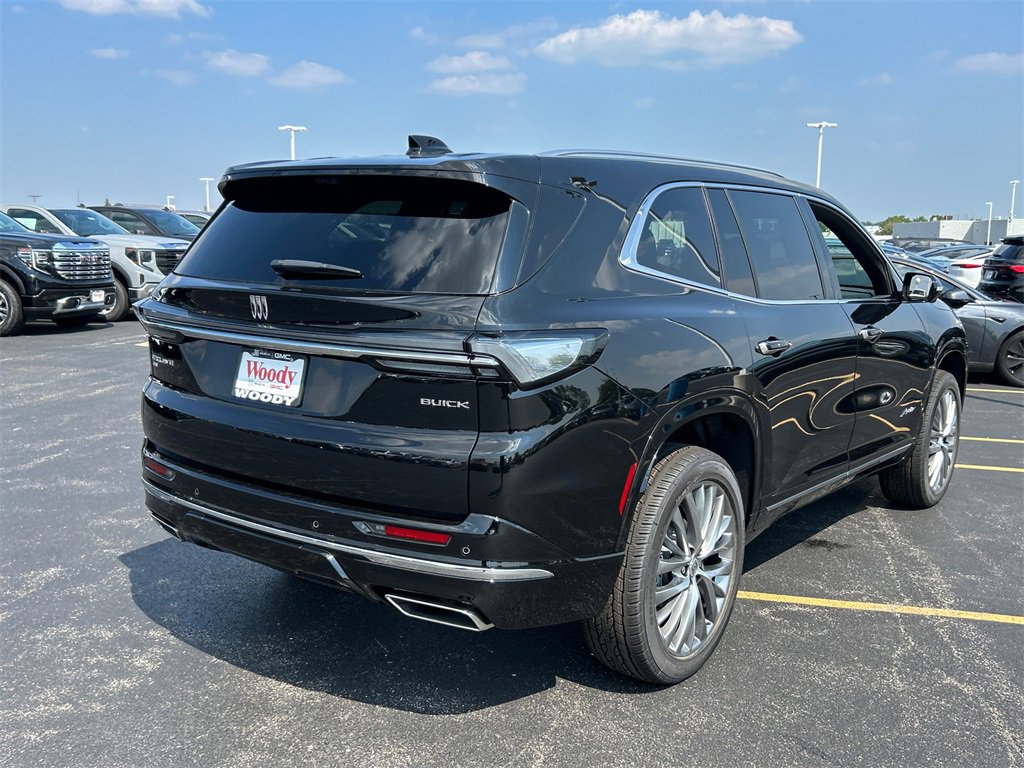 2026 Buick Enclave Avenir photo 7