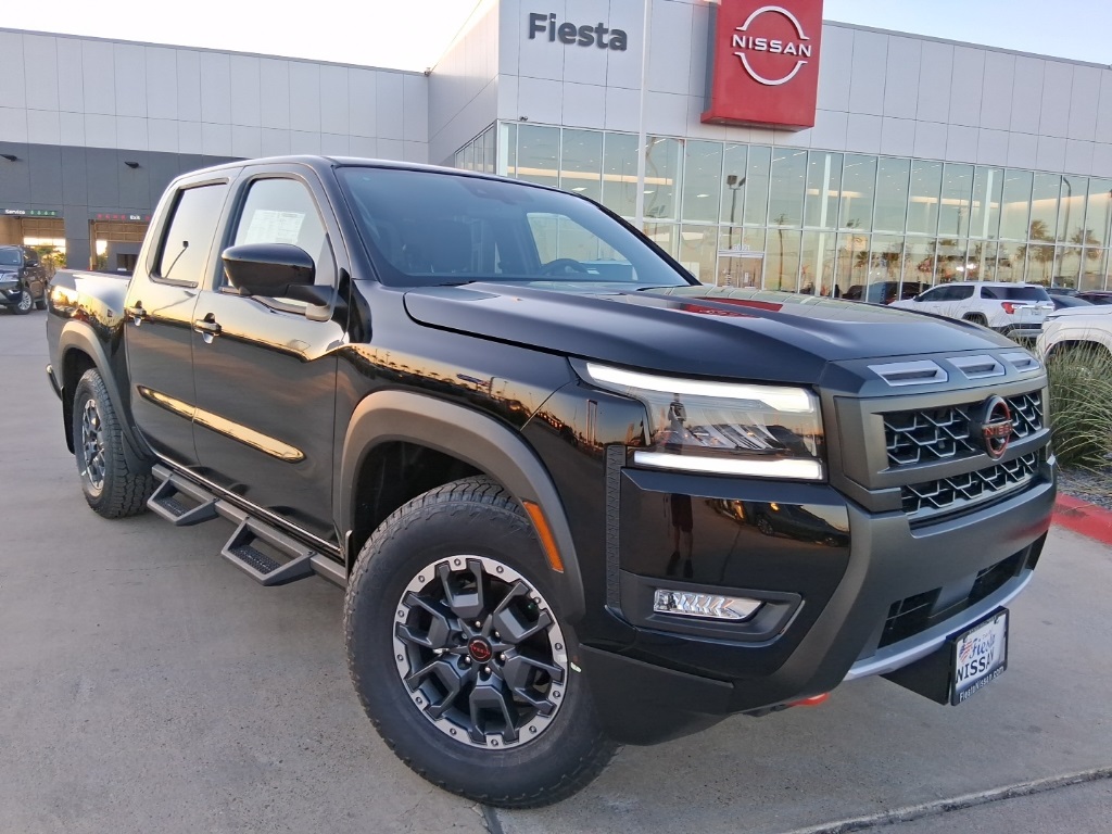 2026 Nissan Frontier PRO-X's photo