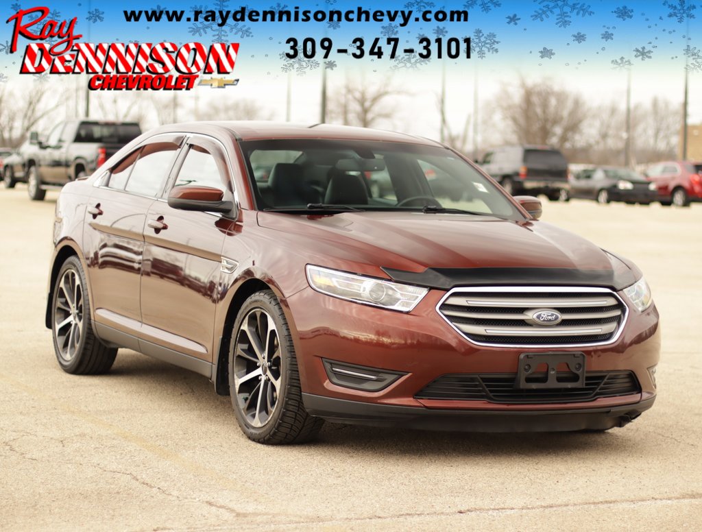 2016 Ford Taurus SEL's photo