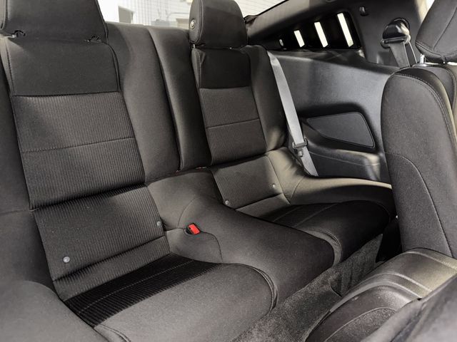 2013 Ford Mustang V6 photo 22