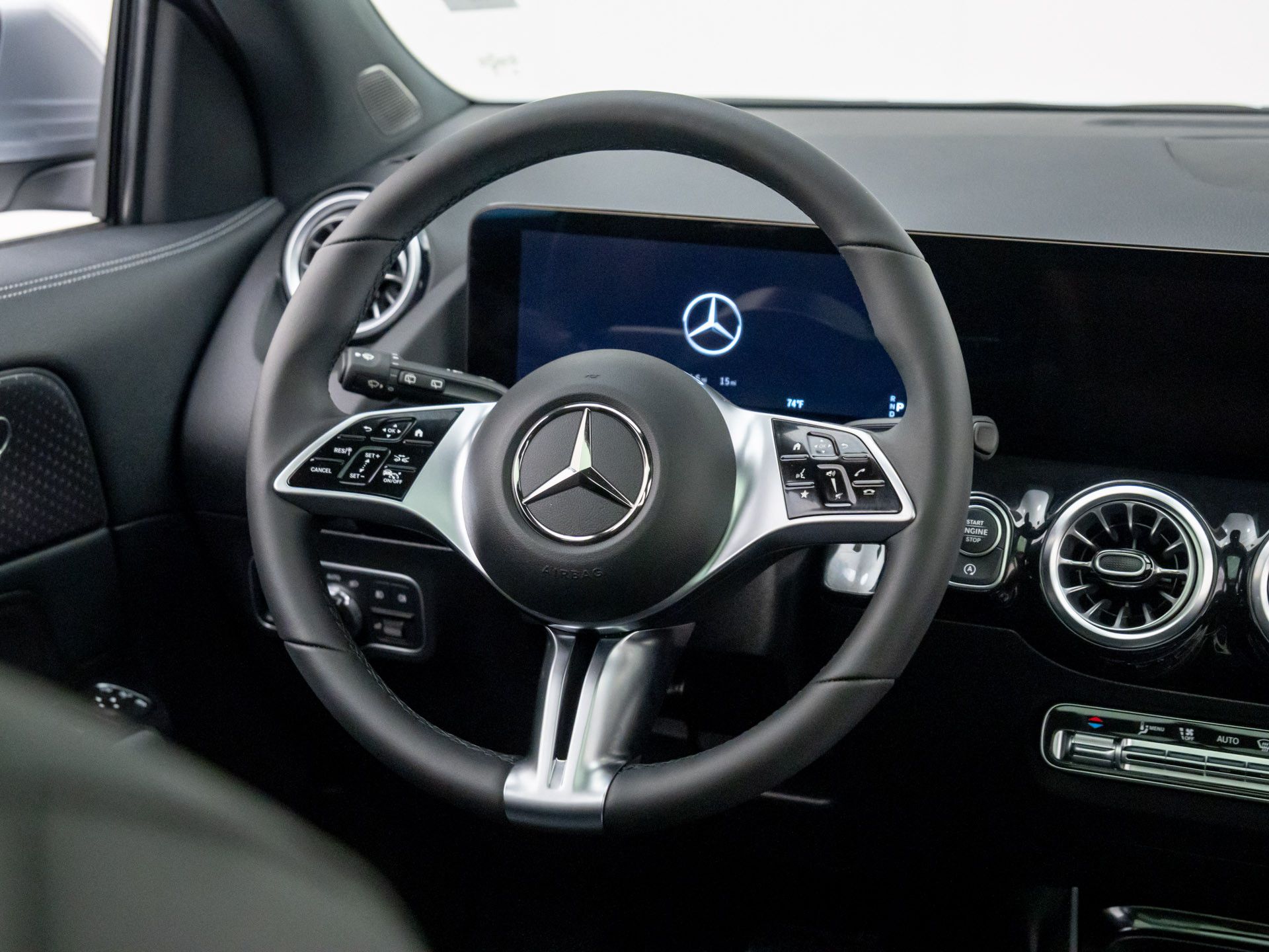 2026 Mercedes Benz GLA 250 4MATIC photo 10