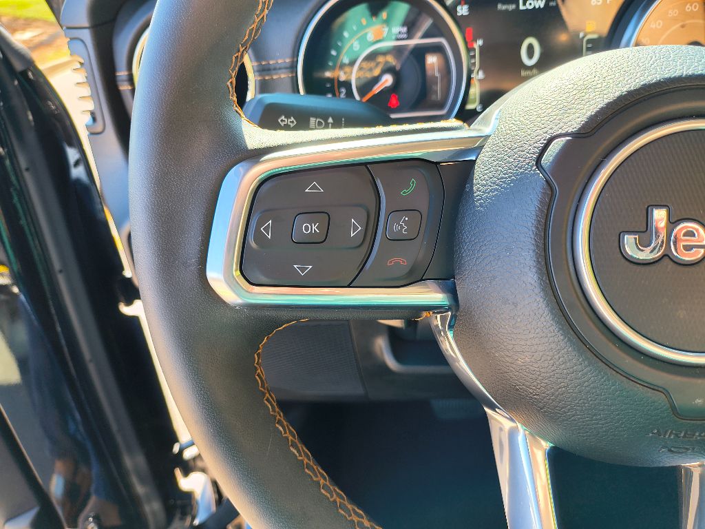 2023 Jeep Wrangler High Altitude photo 14