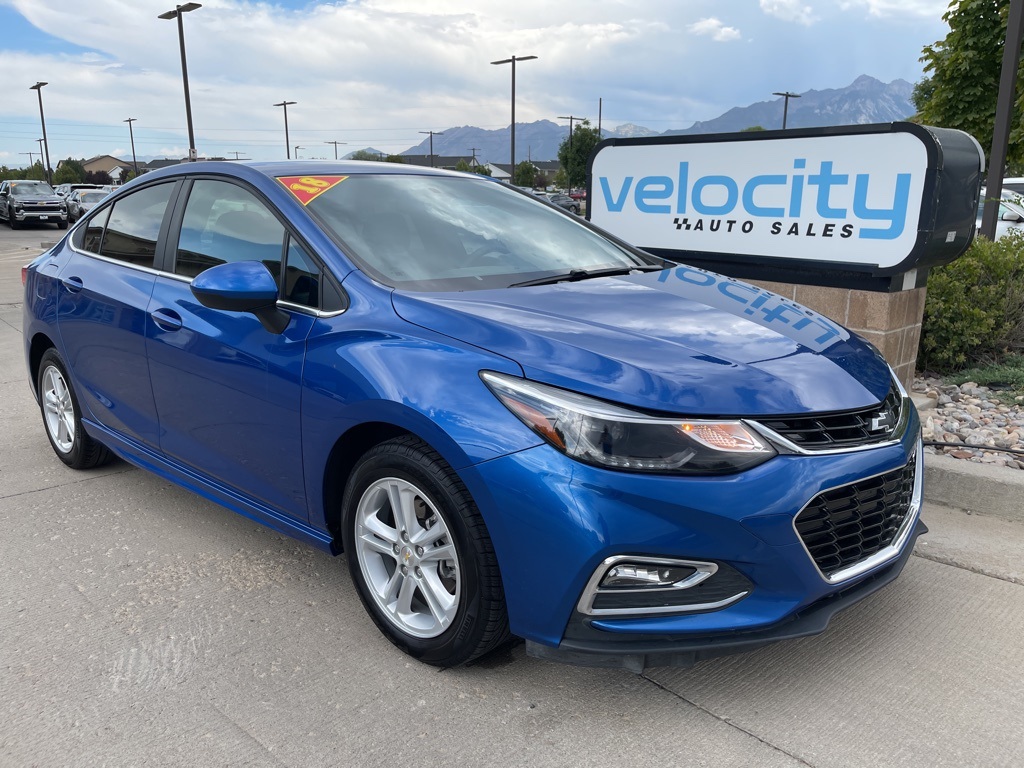 2018 Chevrolet Cruze LT's photo