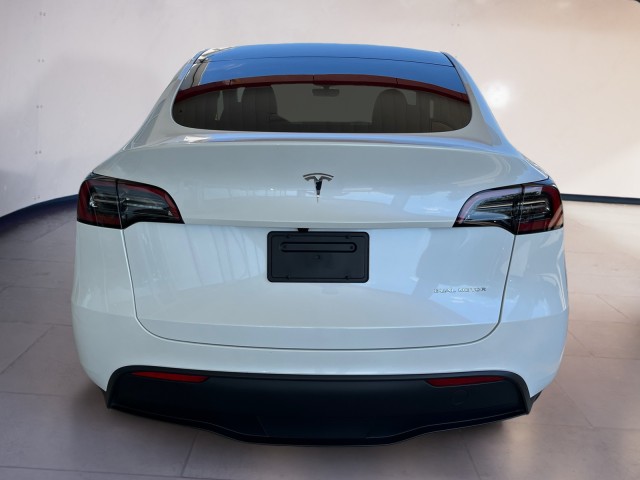 2025 Tesla Model Y Long Range photo 3