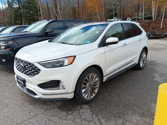 2020 Ford Edge Titanium photo 3