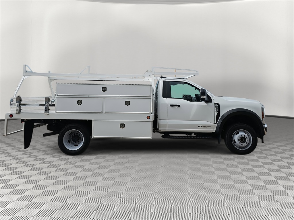 2024 Ford F-550 XL photo 2