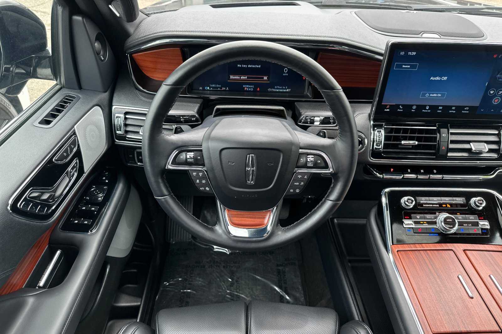 2024 Lincoln Navigator L Reserve photo 14