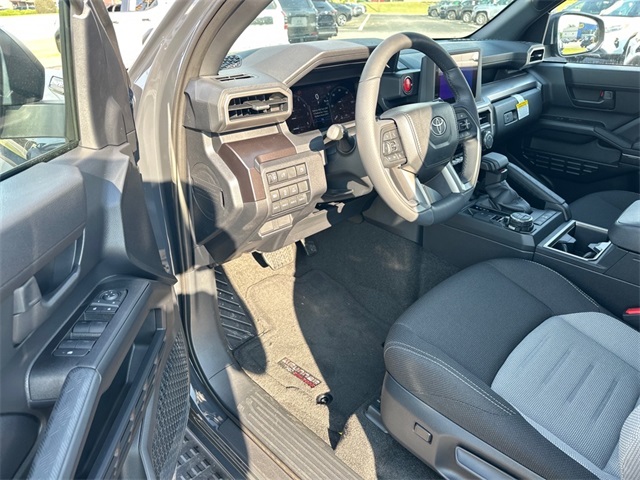 2025 Toyota 4Runner TRD Off-Road photo 5