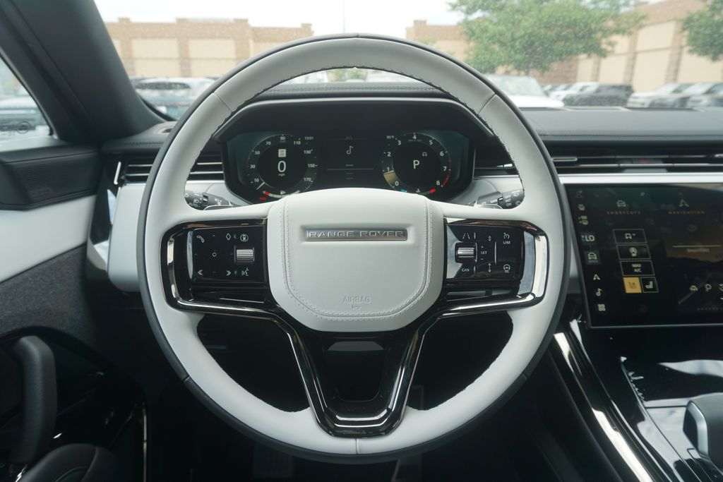 2025 Land Rover Range Rover Sport SE photo 9