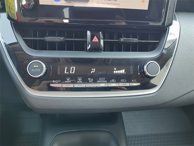 2023 Toyota Corolla LE photo 20