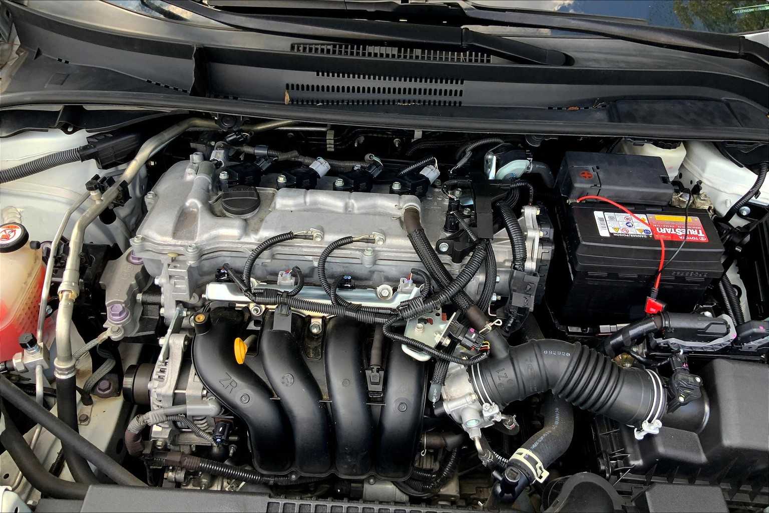 2021 Toyota Corolla LE photo 28