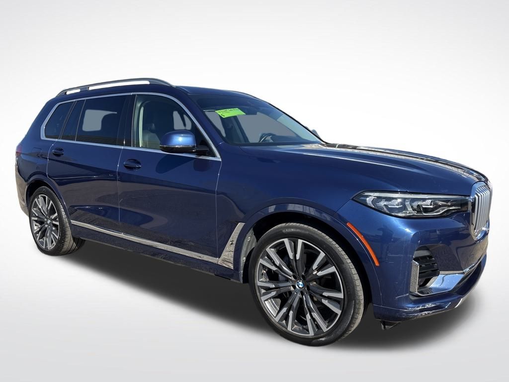 2020 BMW X7 40i's photo