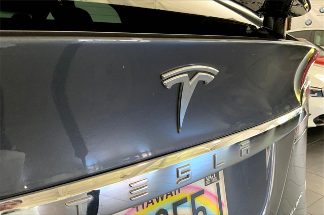 2020 Tesla Model X Long Range photo 21