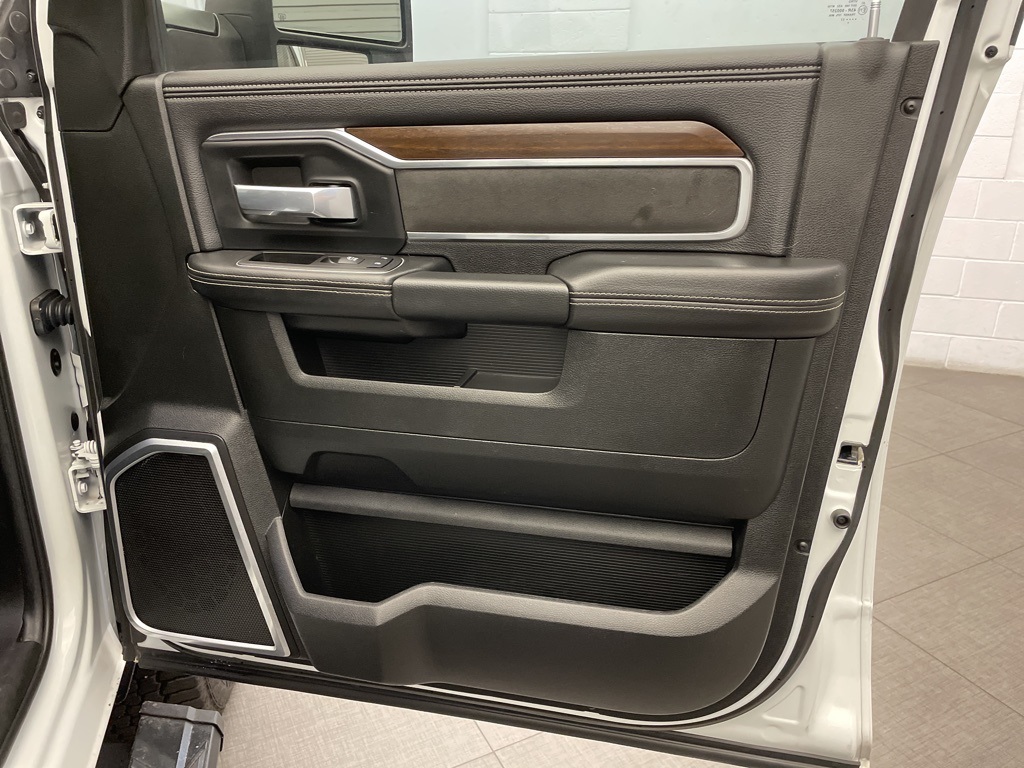 2023 Ram 2500 Laramie photo 25