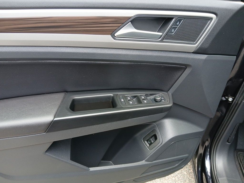 2021 Volkswagen Atlas V6 SE Technology photo 10