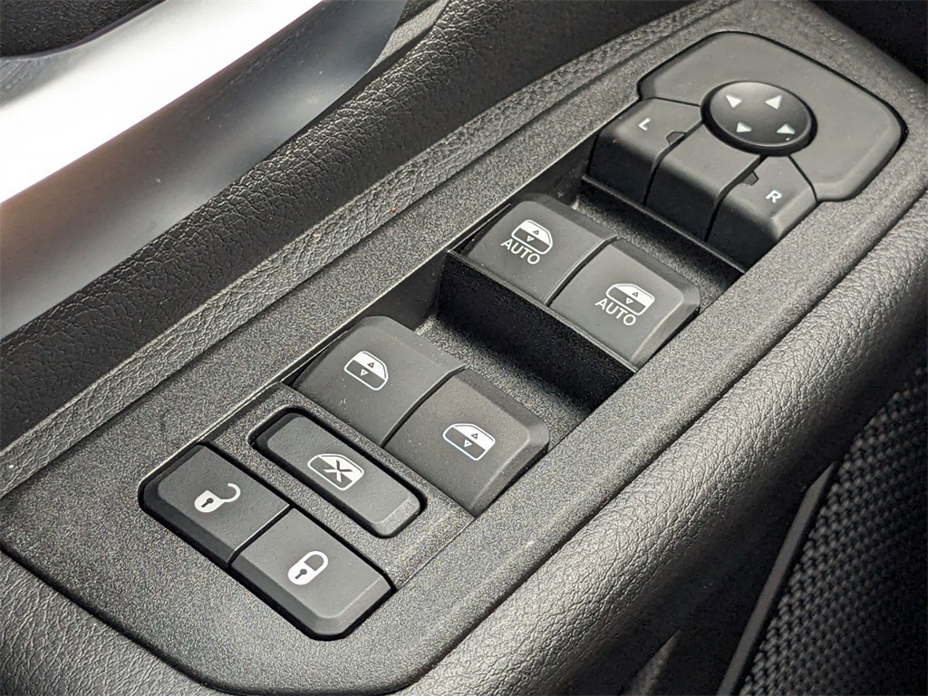 2025 Ram 1500 Tradesman photo 16