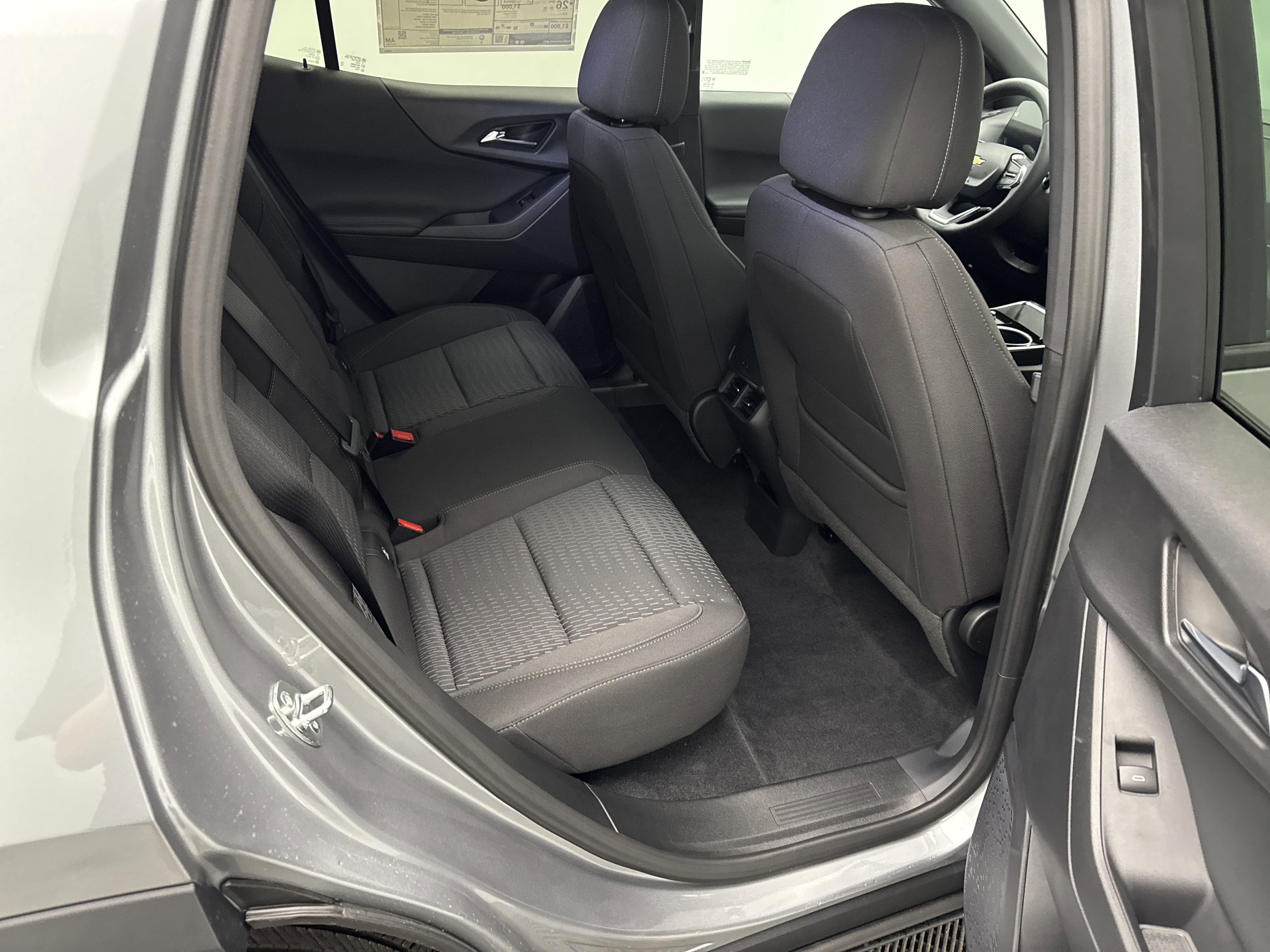 2026 Chevrolet Equinox LT photo 7