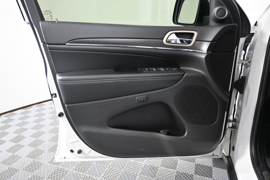 2016 Jeep Grand Cherokee Limited photo 18