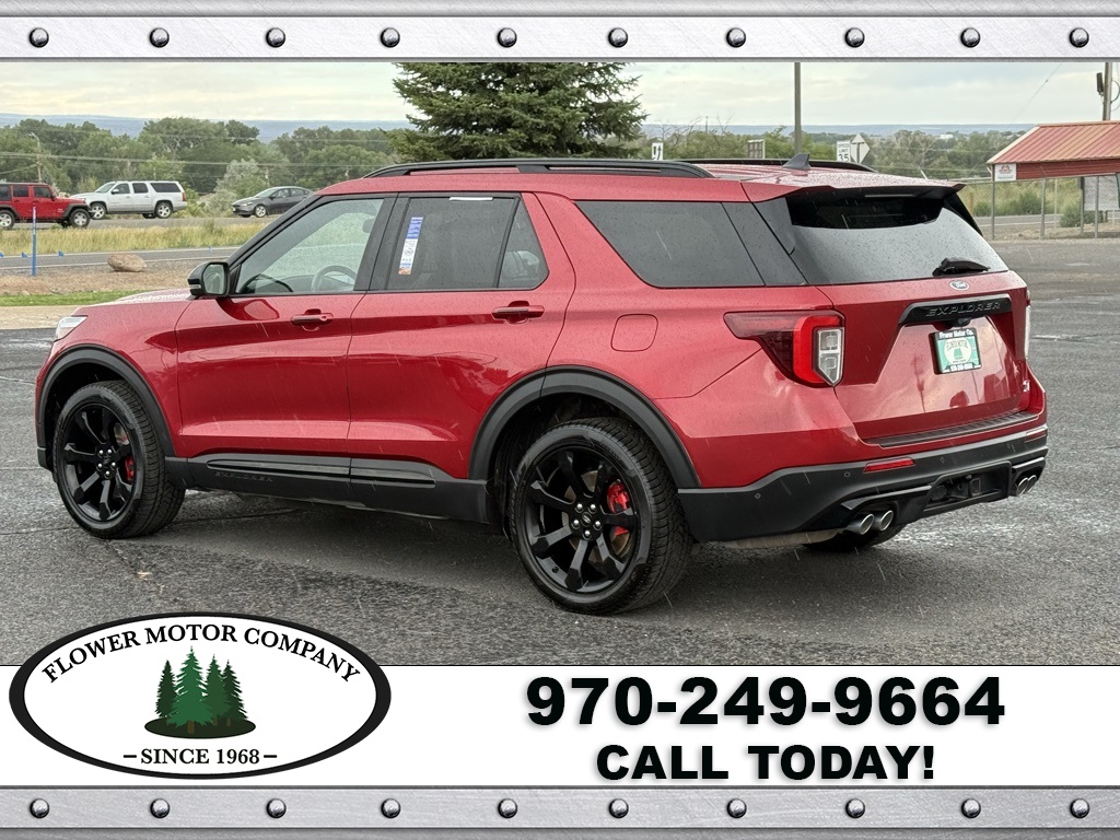 2020 Ford Explorer ST photo 4