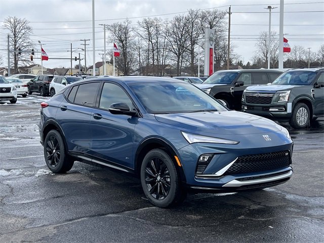 2025 Buick Envista ST photo 2