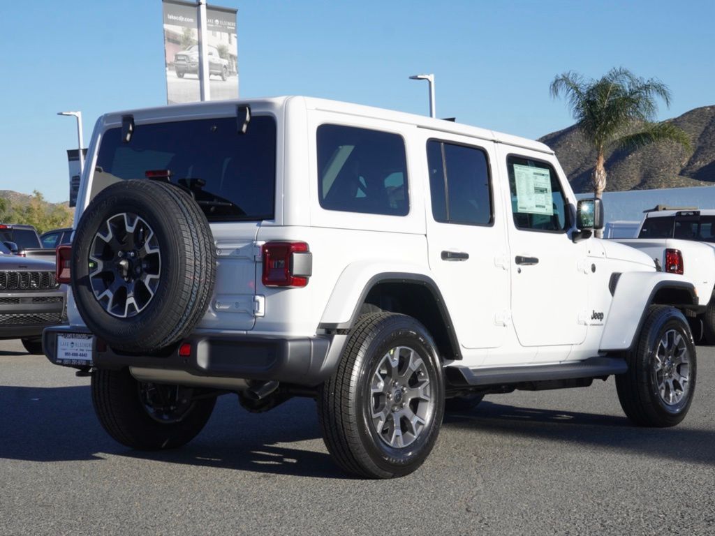 New 2026 Bright White Clear-Coat Exterior Paint Jeep Sahara image 3