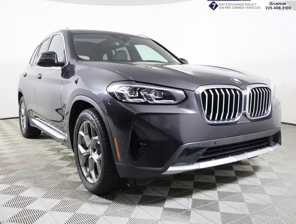 2022 BMW X3 30i's photo