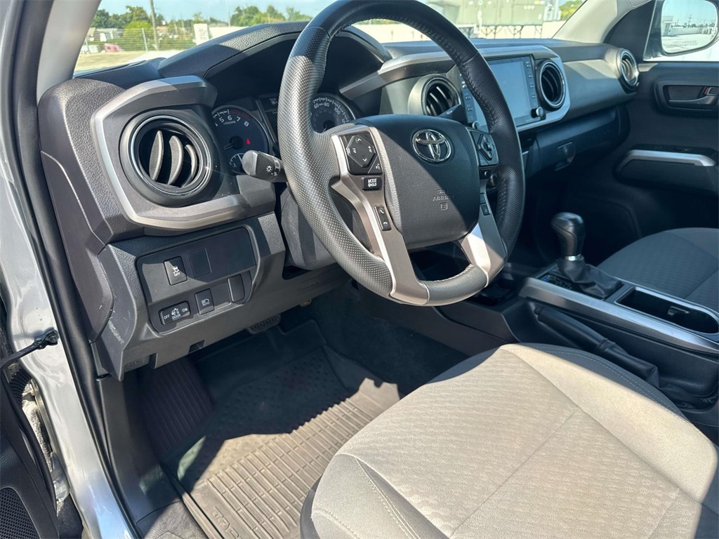 2023 Toyota Tacoma SR5 photo 16