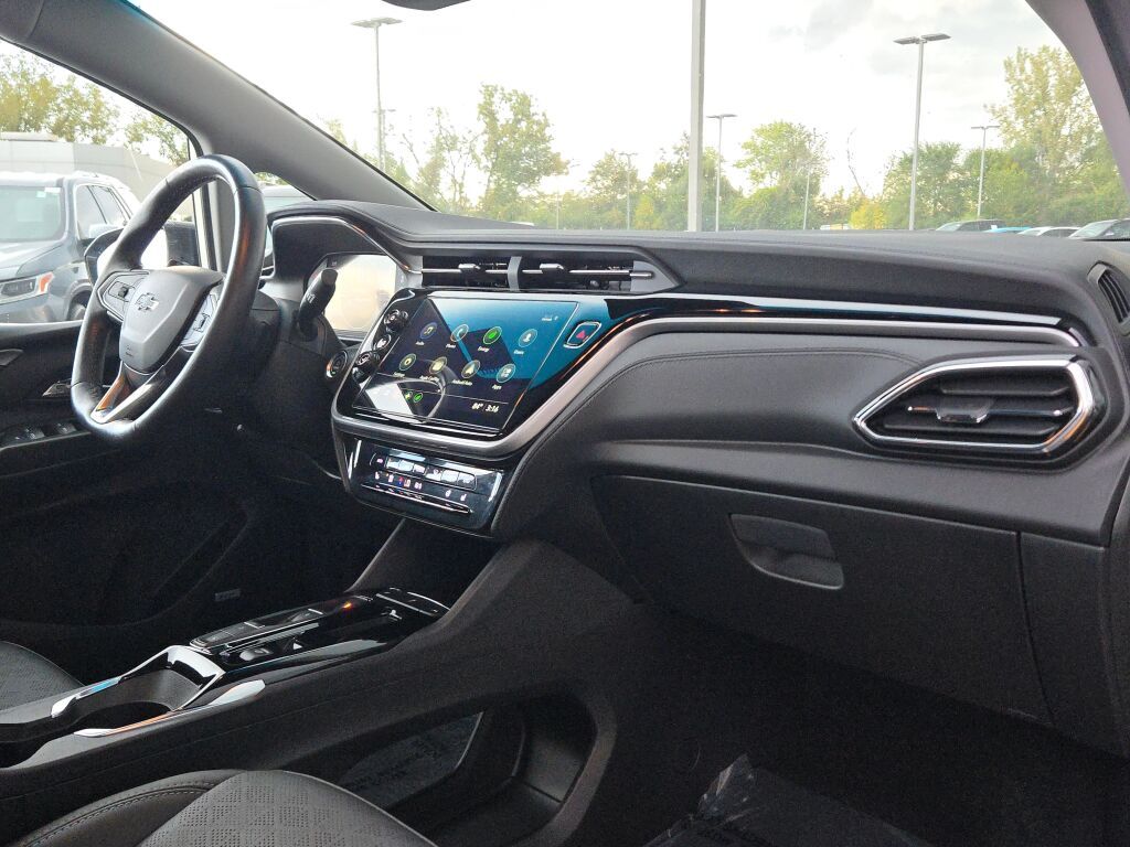 2023 Chevrolet Bolt EV 2LT photo 5