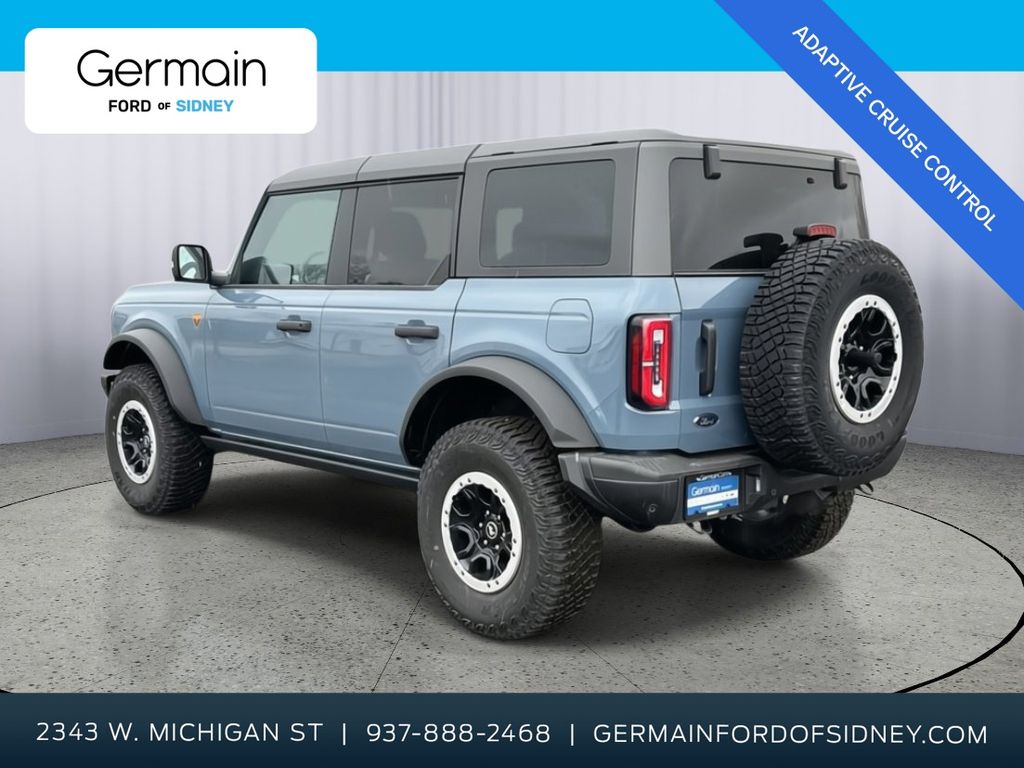 2024 Ford Bronco Badlands photo 3