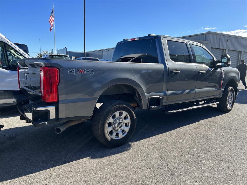 2024 Ford F-250 XLT photo 4