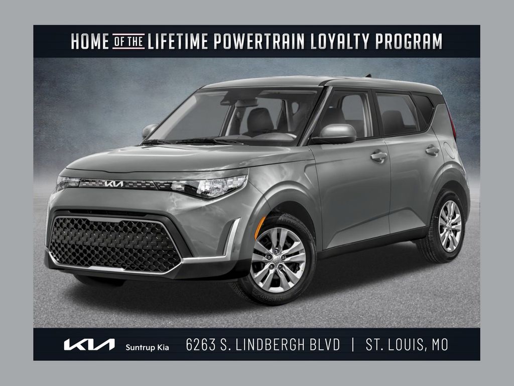 2025 Kia Soul LX's photo