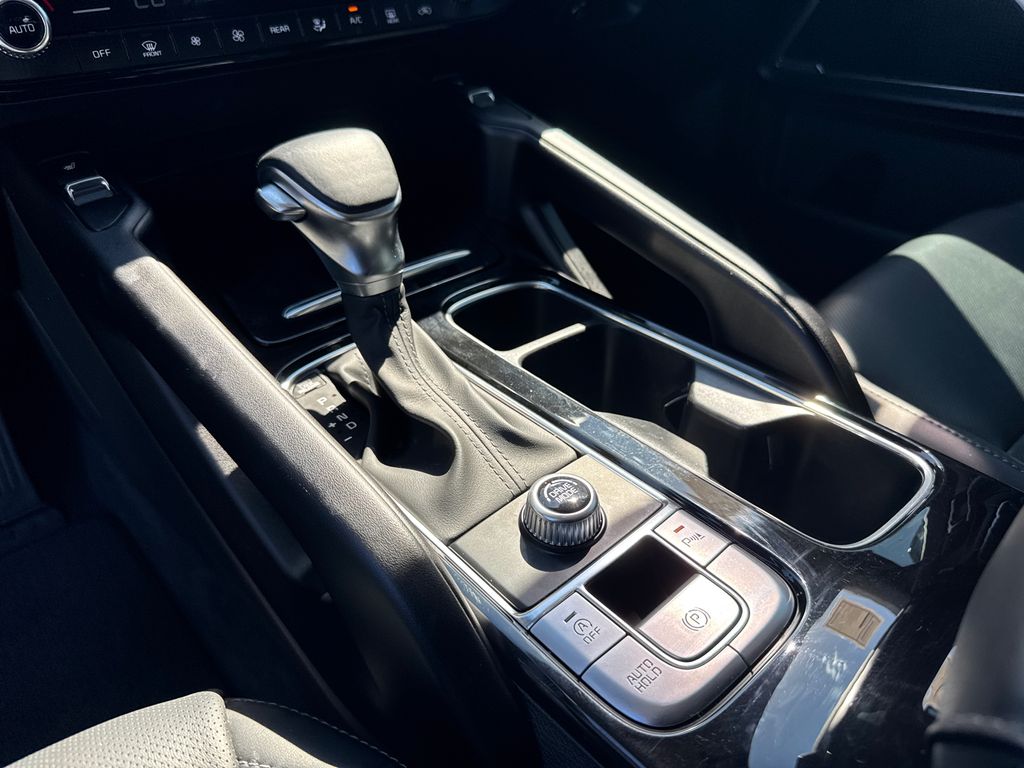 2024 Kia Telluride S photo 32