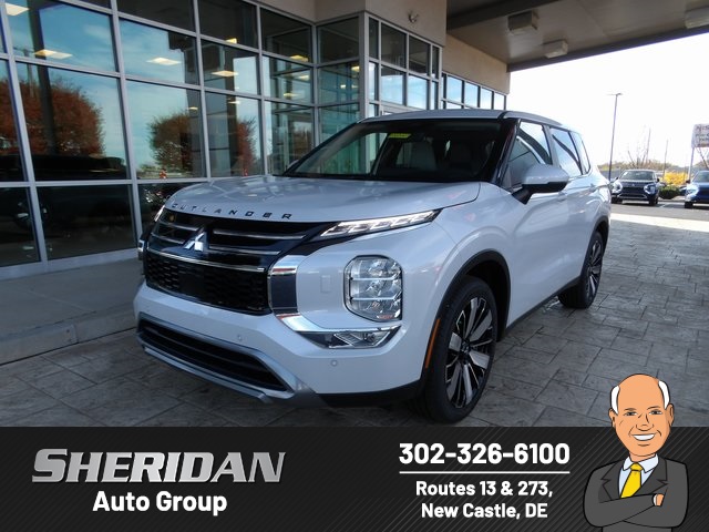 2025 Mitsubishi Outlander SE's photo