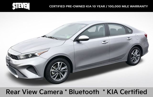 2023 Kia Forte LXS's photo