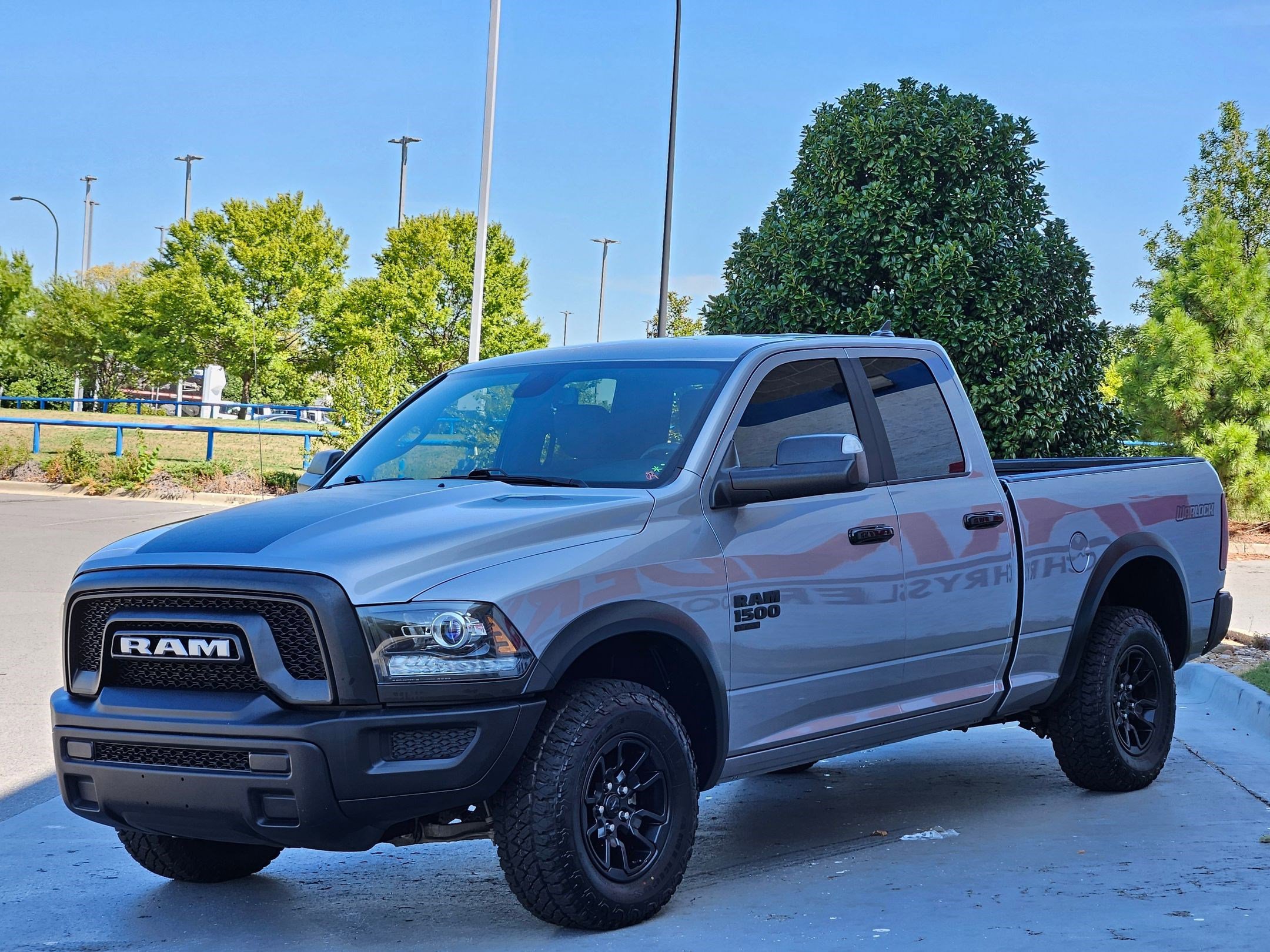 2023 Ram 1500 Classic Warlock photo 3