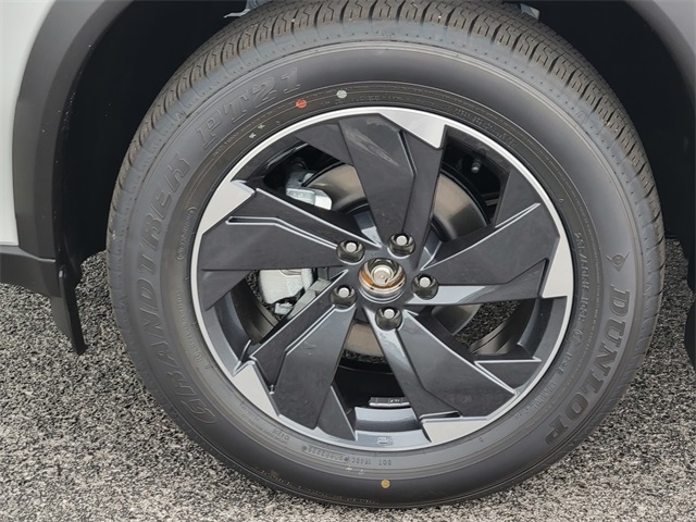 2026 Nissan Rogue SV photo 3