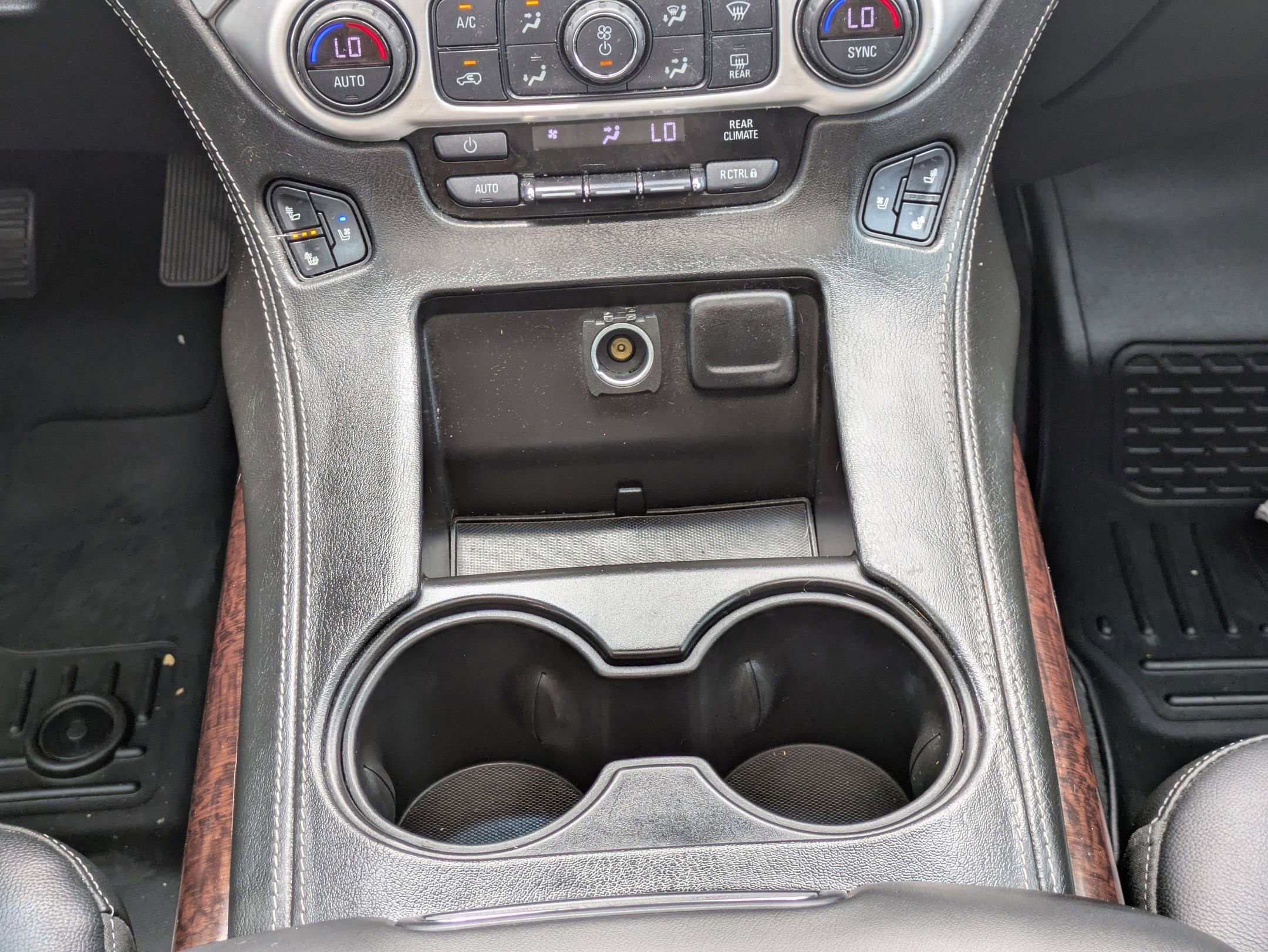 2019 Gmc Yukon SLT photo 20