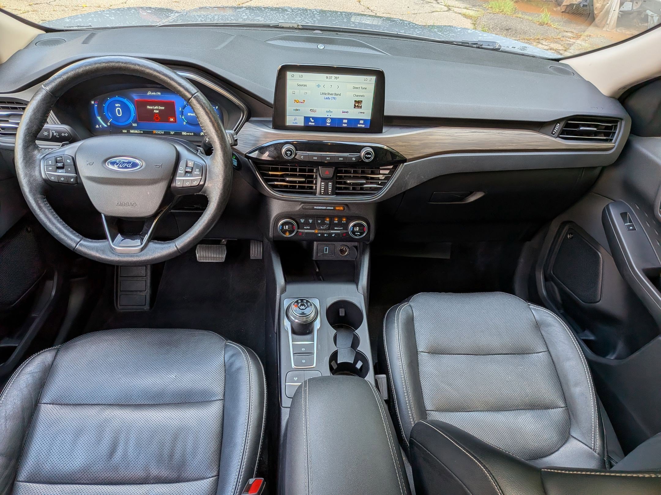 2020 Ford Escape Titanium photo 28