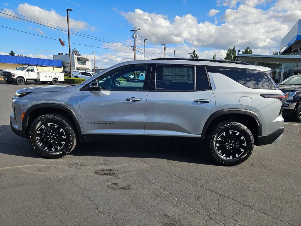 2026 Chevrolet Traverse Z71 photo 3
