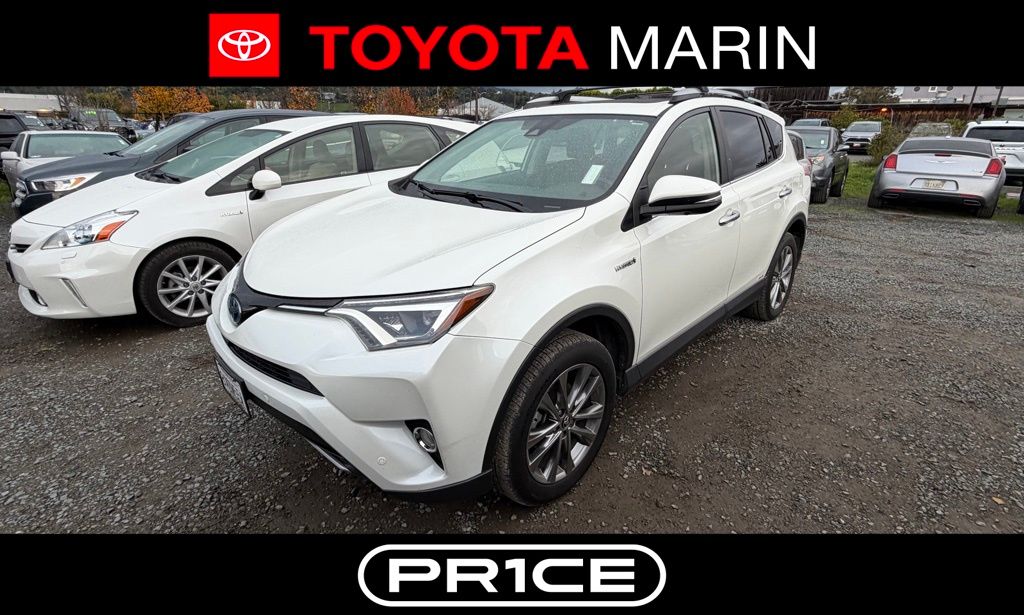 2017 Toyota RAV4 Limited's photo