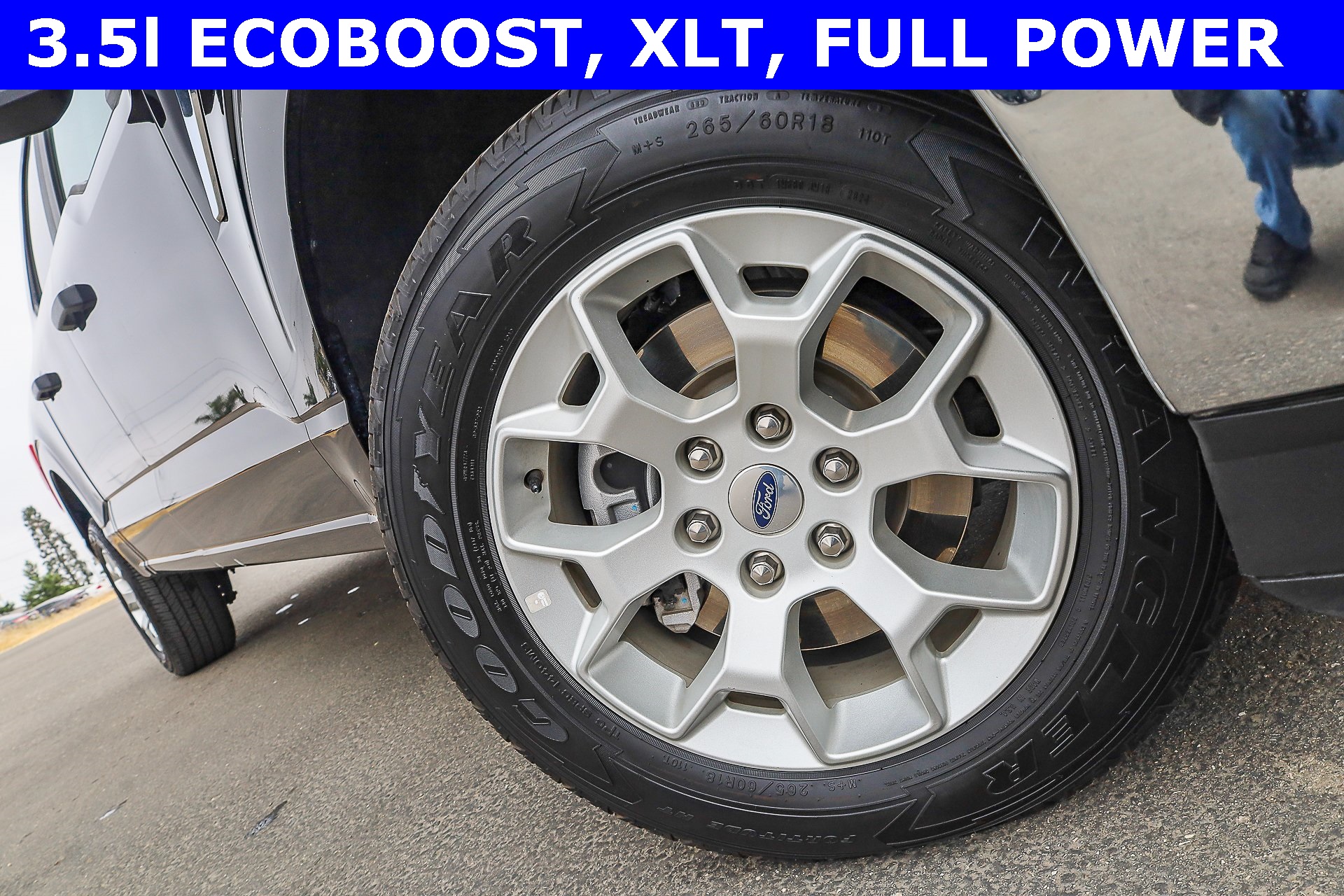 2023 Ford F-150 XLT photo 2