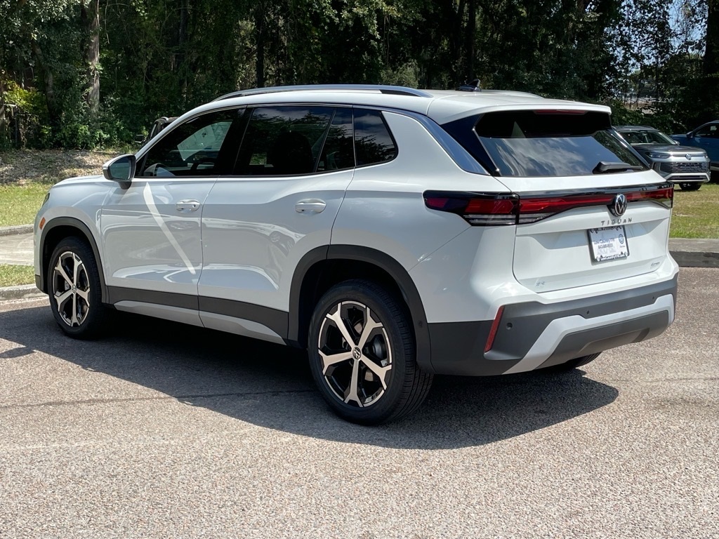 2025 Volkswagen Tiguan SE photo 21