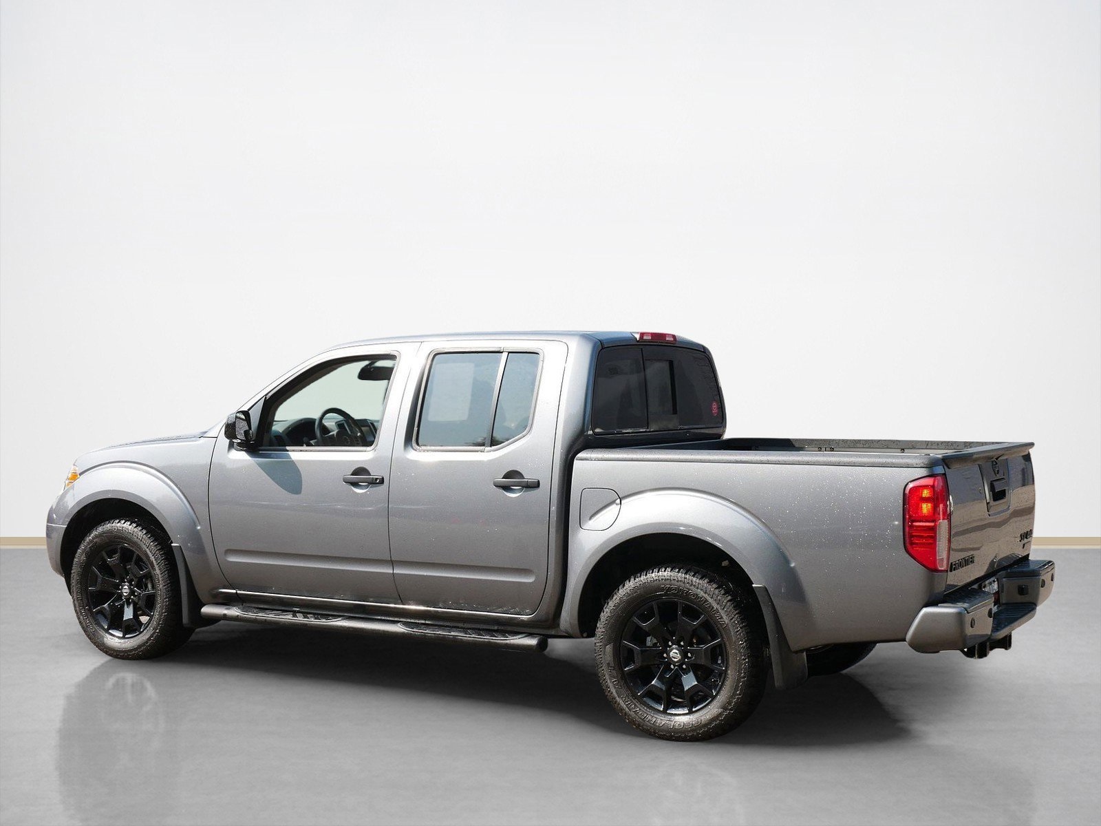 2020 Nissan Frontier SV photo 5