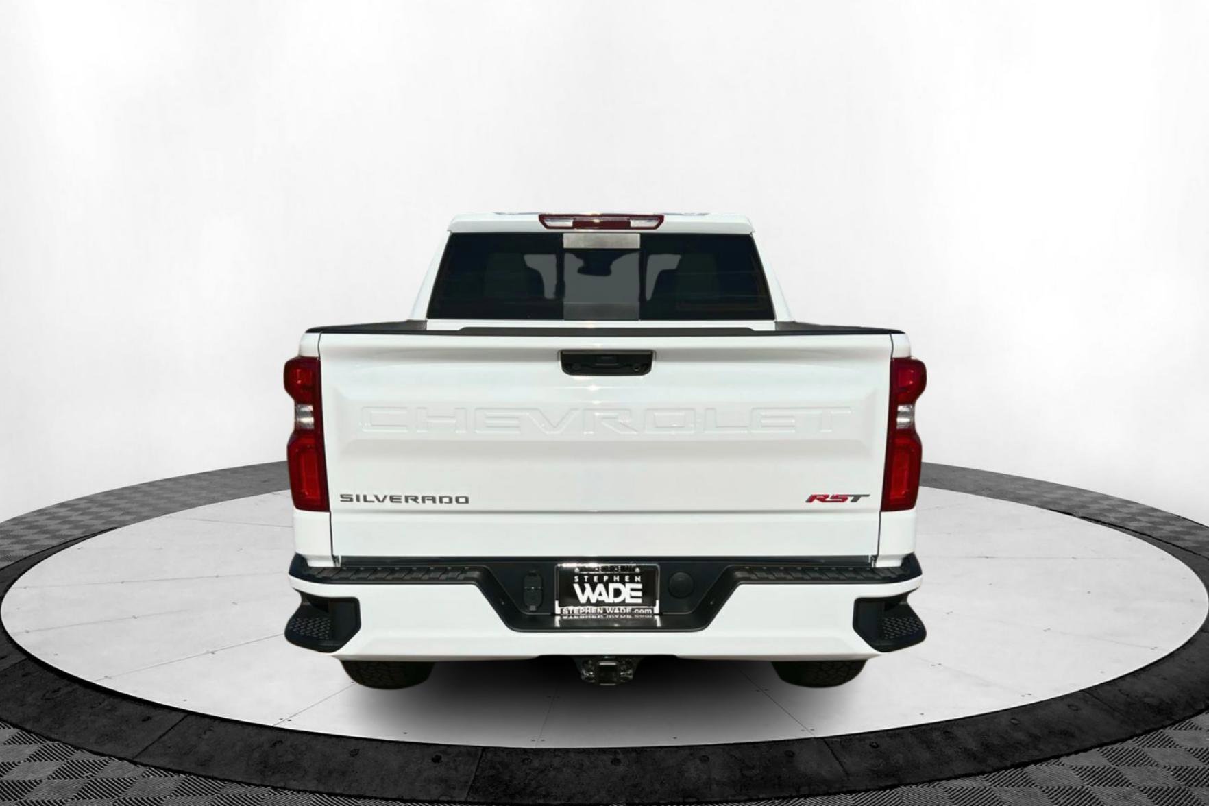 2026 Chevrolet Silverado 1500 RST photo 3