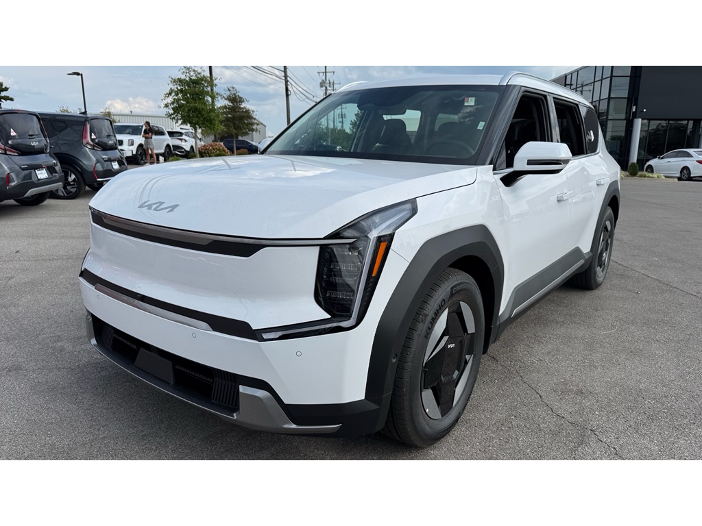 2026 Kia EV9 Wind AWD photo 25
