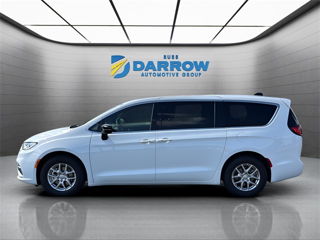 2026 Chrysler Pacifica photo 2