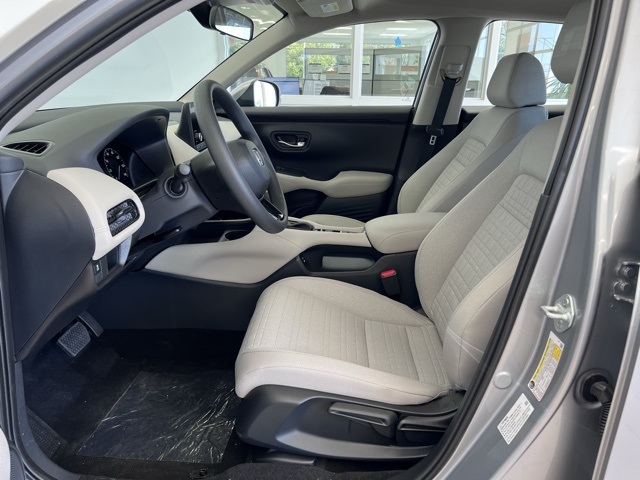 2025 Honda HR-V LX photo 6
