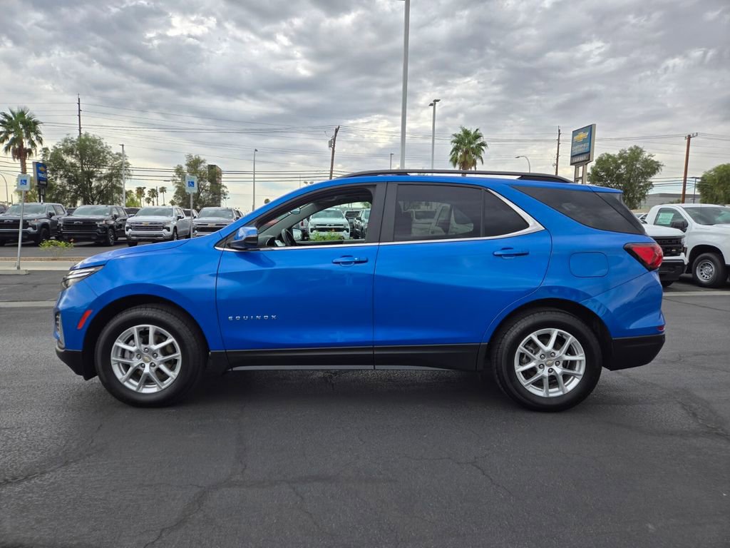 2024 Chevrolet Equinox LT photo 3