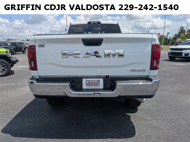 2025 Ram 2500 Tradesman photo 4